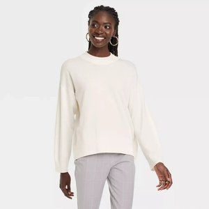 Women's Fine Gauge Crewneck Sweater